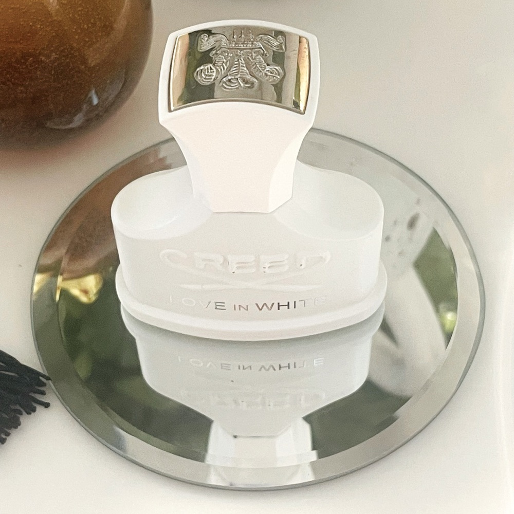 CREED Love in White Millesime Spray 2.5 Fluid Ounces (NWOT)